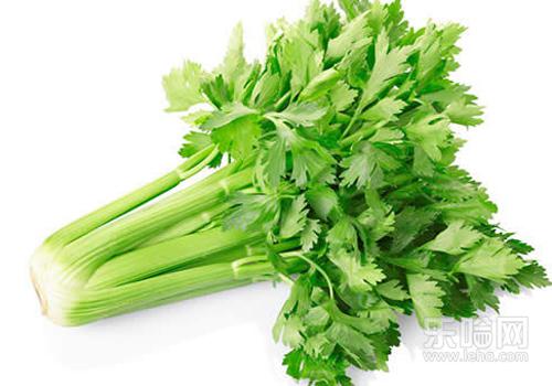 吃芹菜可消水肿 吃芹菜可消水肿
