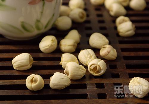 吃莲子要注意什么