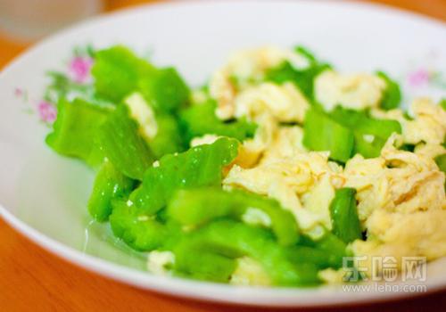 吃苦瓜后多久吃香蕉好 吃苦瓜后多久吃香蕉好