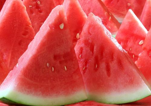吃西瓜到底是减肥还是增肥?别再纠结了,答案就在这里!