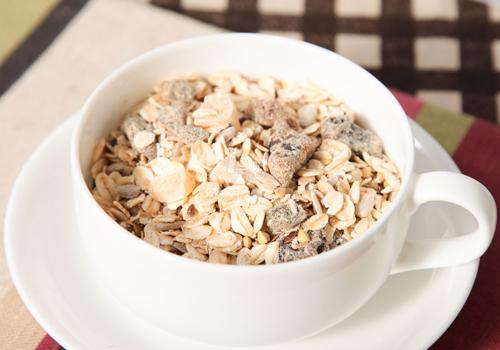 吃燕麦片有什么好处怎么吃燕麦片减肥
